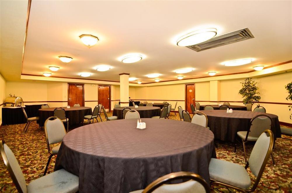 Best Western Louisville East Inn & Suites Bisnis foto