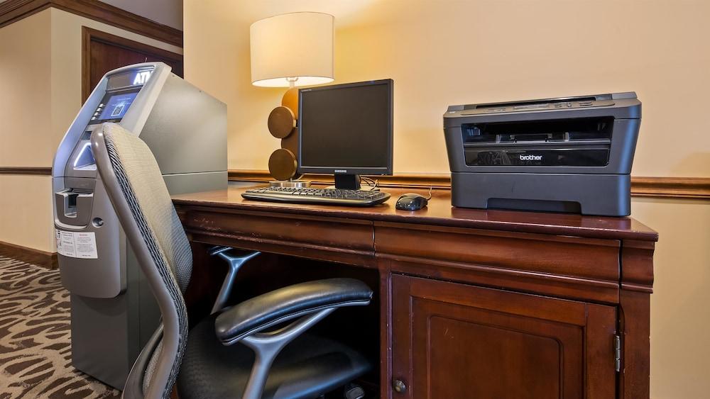 Best Western Louisville East Inn & Suites Bagian luar foto