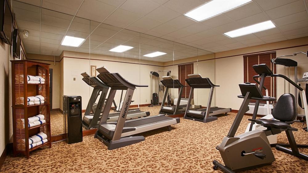 Best Western Louisville East Inn & Suites Bagian luar foto