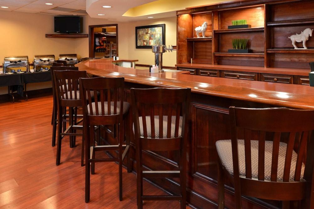 Best Western Louisville East Inn & Suites Bagian luar foto